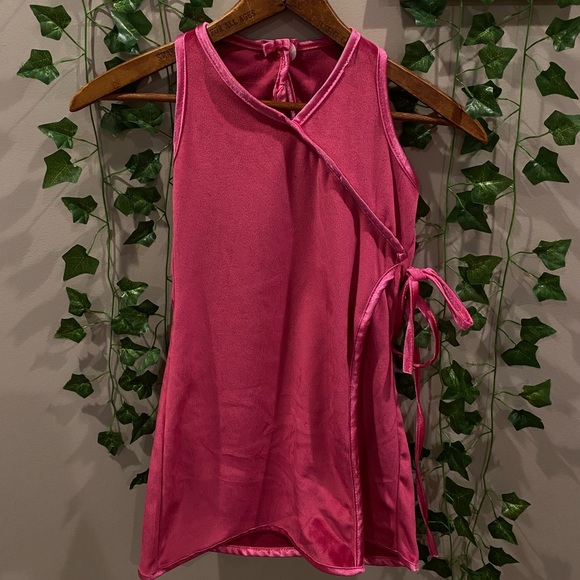 velvet hot pink wrap dress Velma Halloween toddler 🌸☁️🩷 (150) - Picture 1 of 5